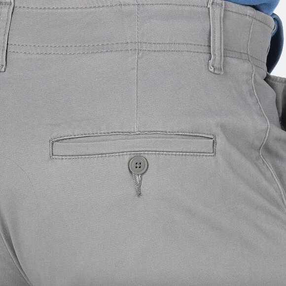 NWT Lee Men's Extreme Motion Flat Front Short, iron gray, 42 - Picture 4 of 4